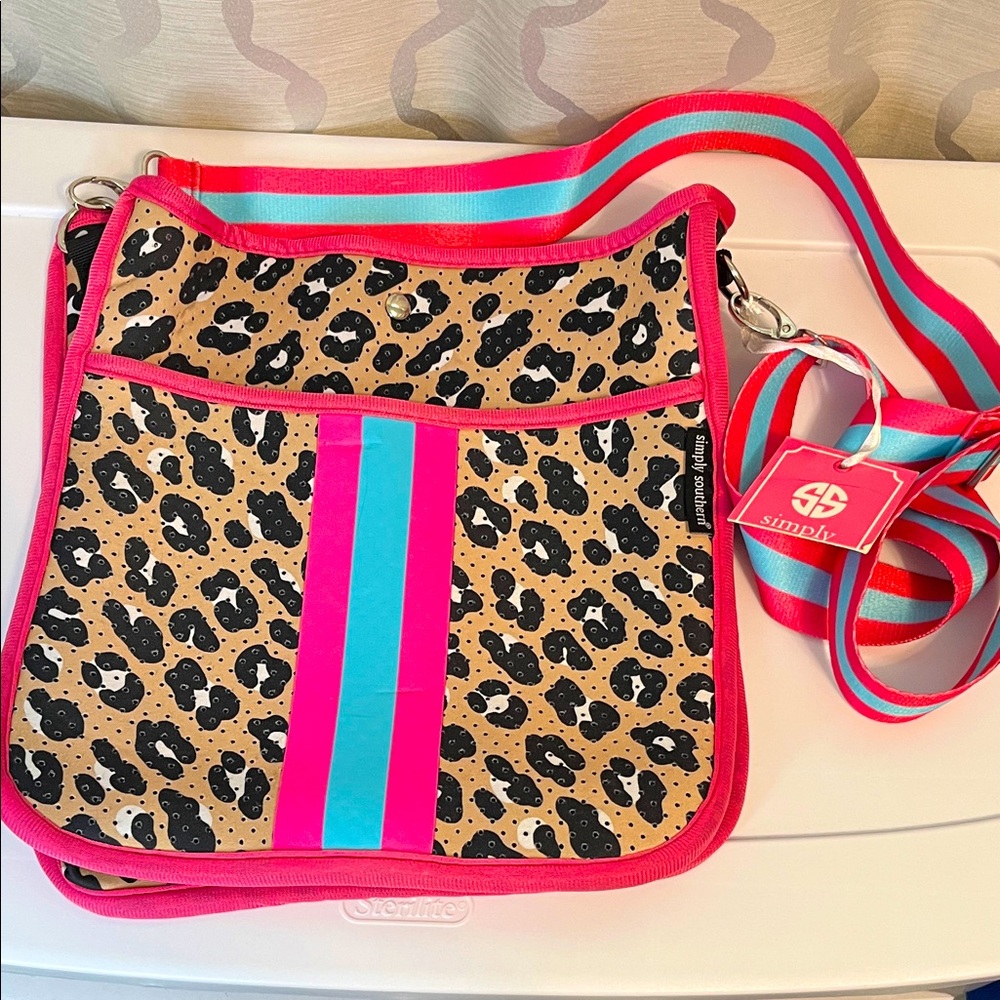 NWT Simply Southern Leopard Pink Print Neoprene Crossbody‎ Bag Purse